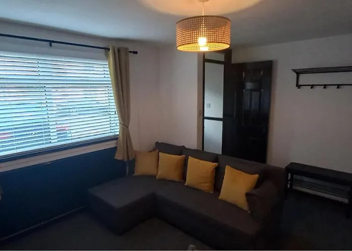 6-Min Walk To New Cross Parking Long Stay Discounts